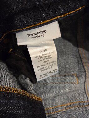 Joe's Jean's Men's "The Classic" Straight Denim Classic Wash Blue Jeans (30/30)